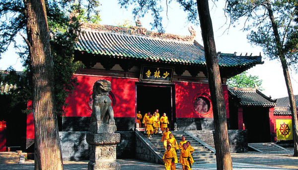 龍門石窟、少林寺、清明上河園、包公祠、開封