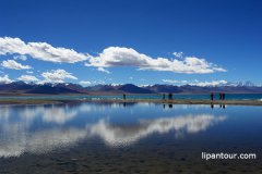 西藏旅游穿衣指南_一年四季去西藏旅游穿什么？