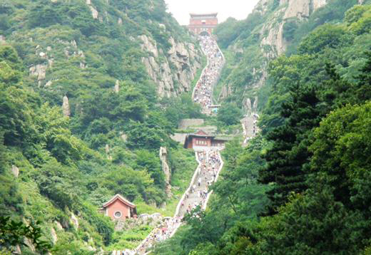 去泰山觀日出-泰山臥高3日游